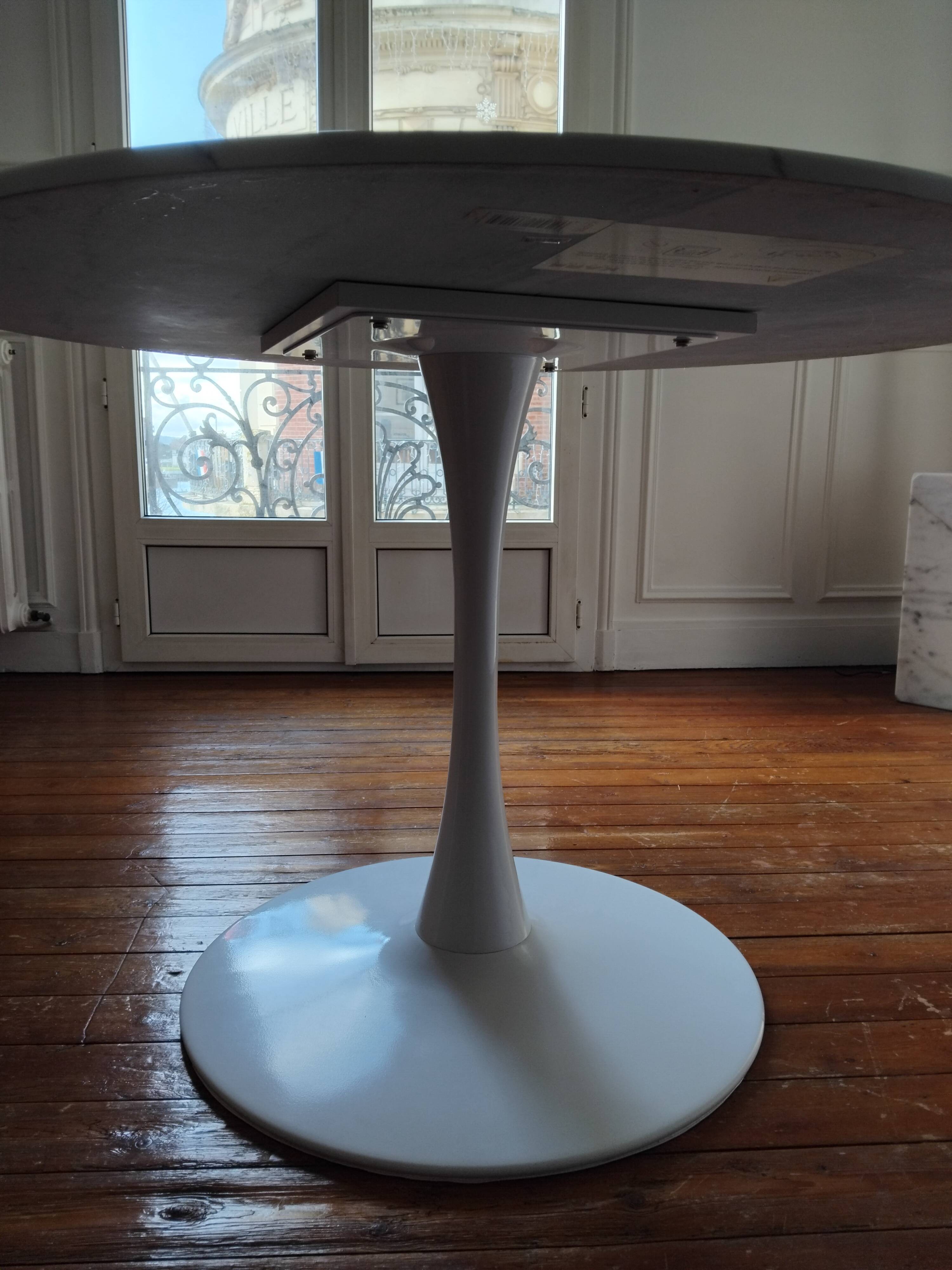 Veneto table 110cm white kare design