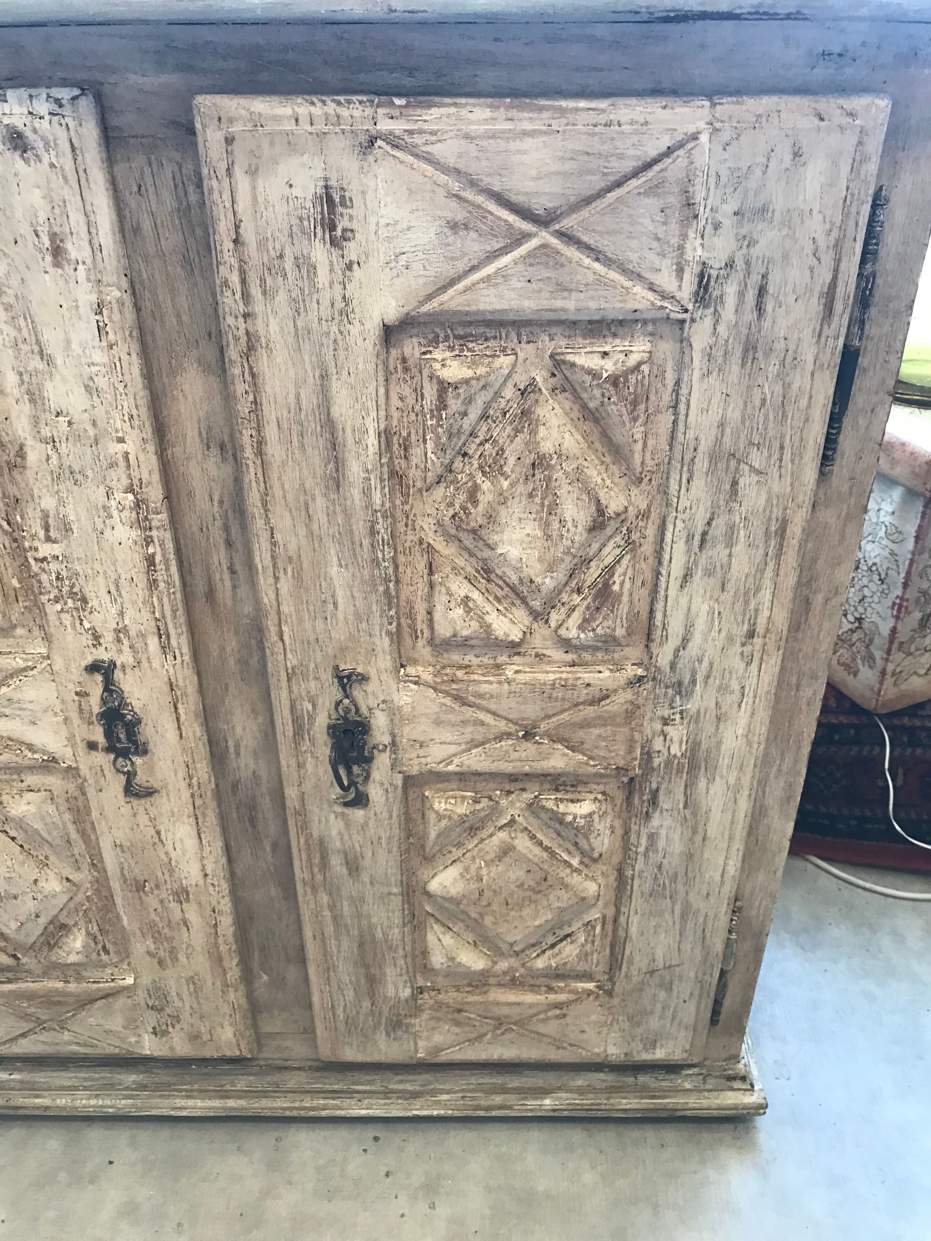 Sideboard Louis XVI epoch XIXth patinated gray with 2 doors