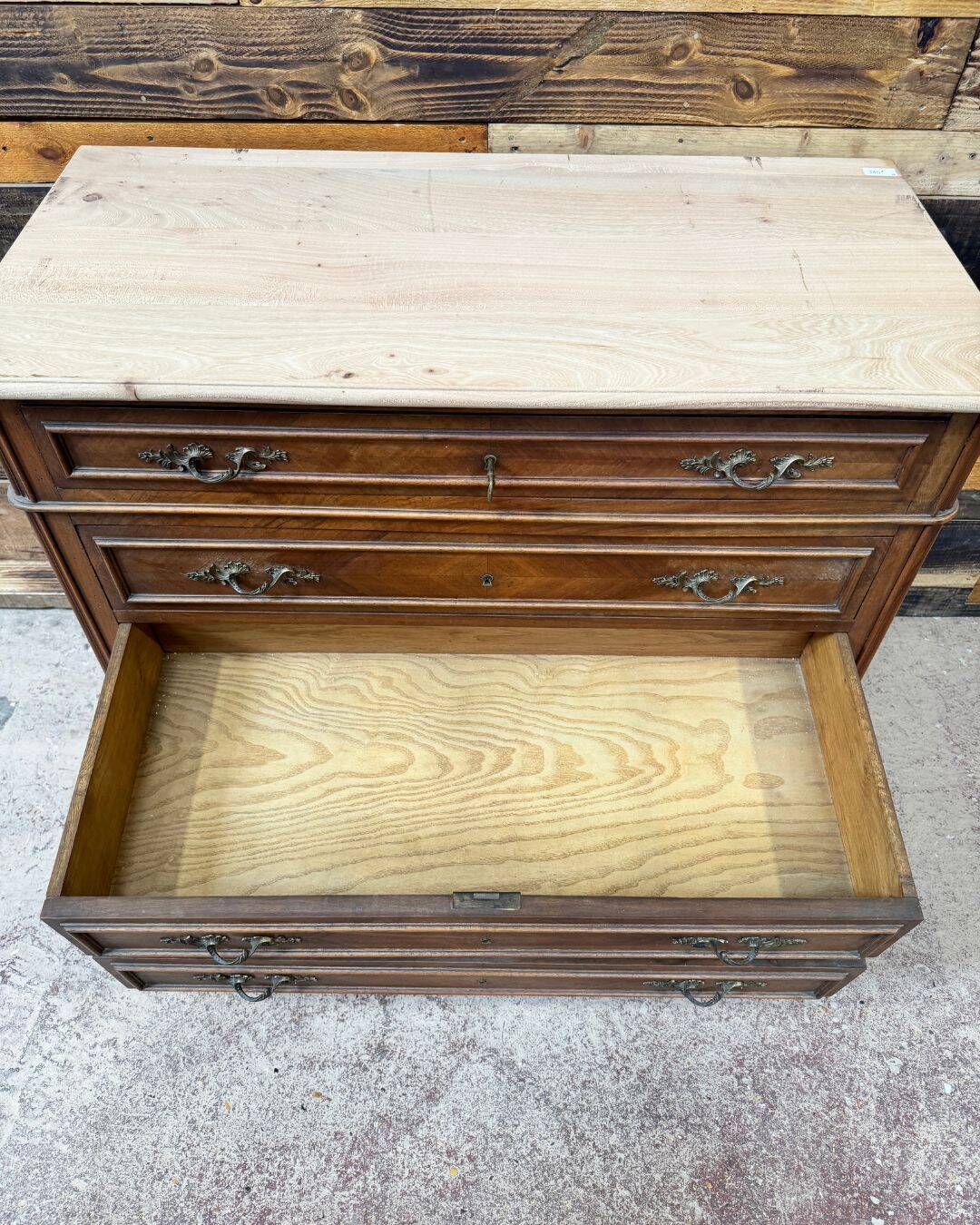 Commode de style Louis XV
