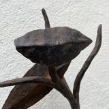 Wall lamp in wrought iron.