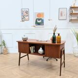 Designer double-sided desk