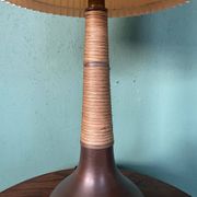 Herman A. Kähler pour la lampe de table en céramique Le Klint