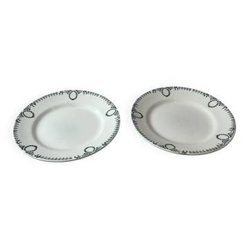 Lot de 2 assiettes Saint Amand décor couronnes de laurier