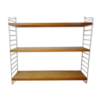 String shelves in pine. Nisse Strinning for BFB-Hyllan, Stockholm.
