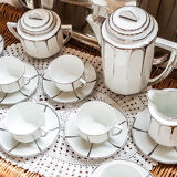 Service à café Limoges style art déco blanc et argent