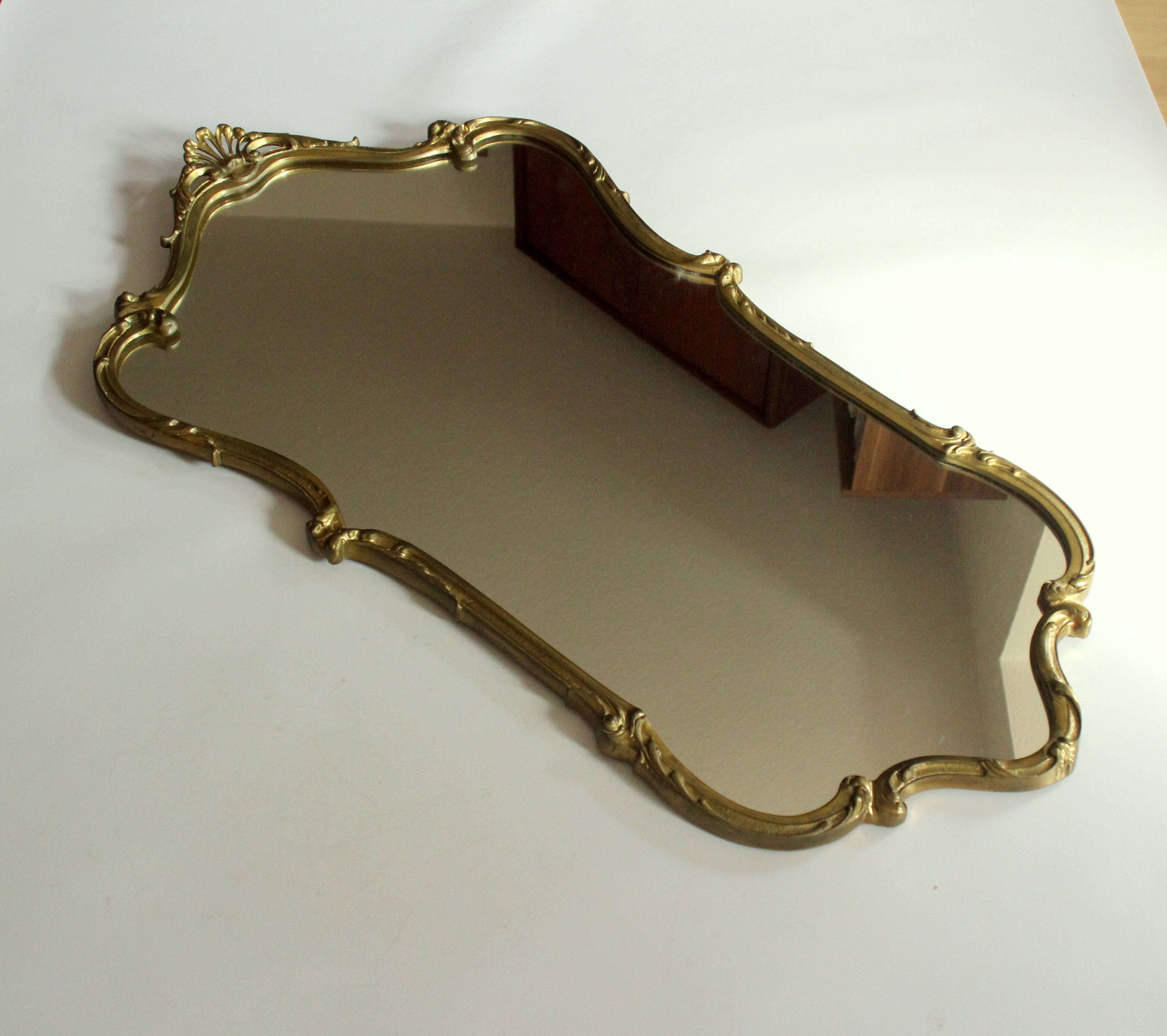 Large wall mirror with a brass frame - Vintage from the 50s