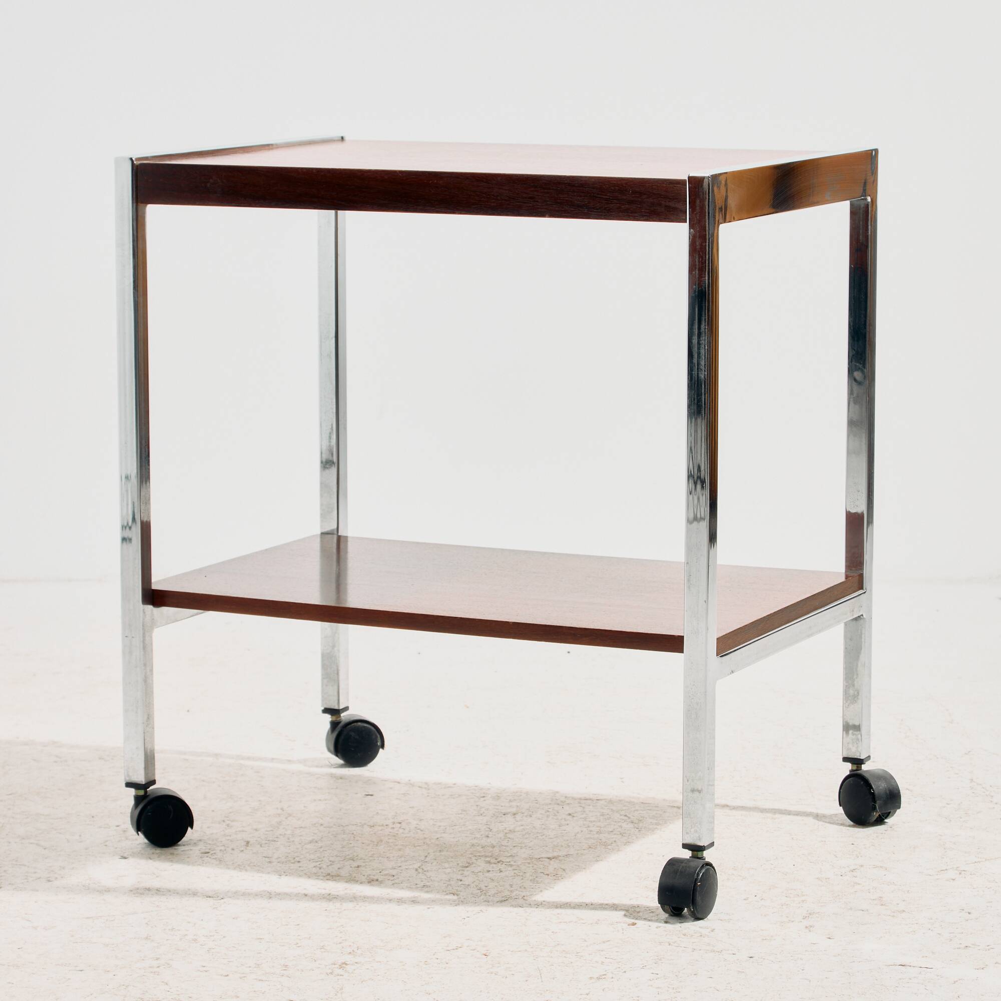 Desserte en palissandre par Trevor Chinn et Ray Leigh pour Gordon Russell