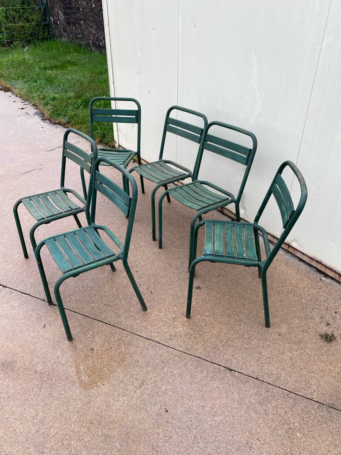Set of 6 Tolix T1 metal chairs