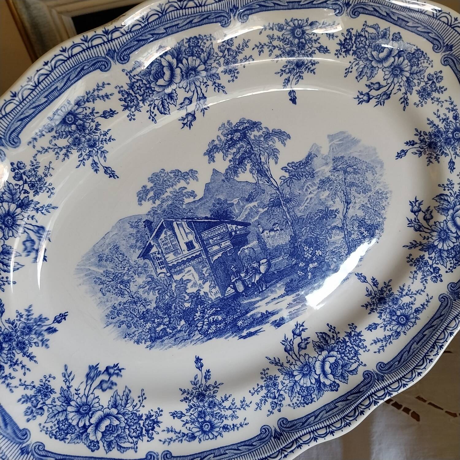 Old large oval dish Lunéville KG model The Cottage