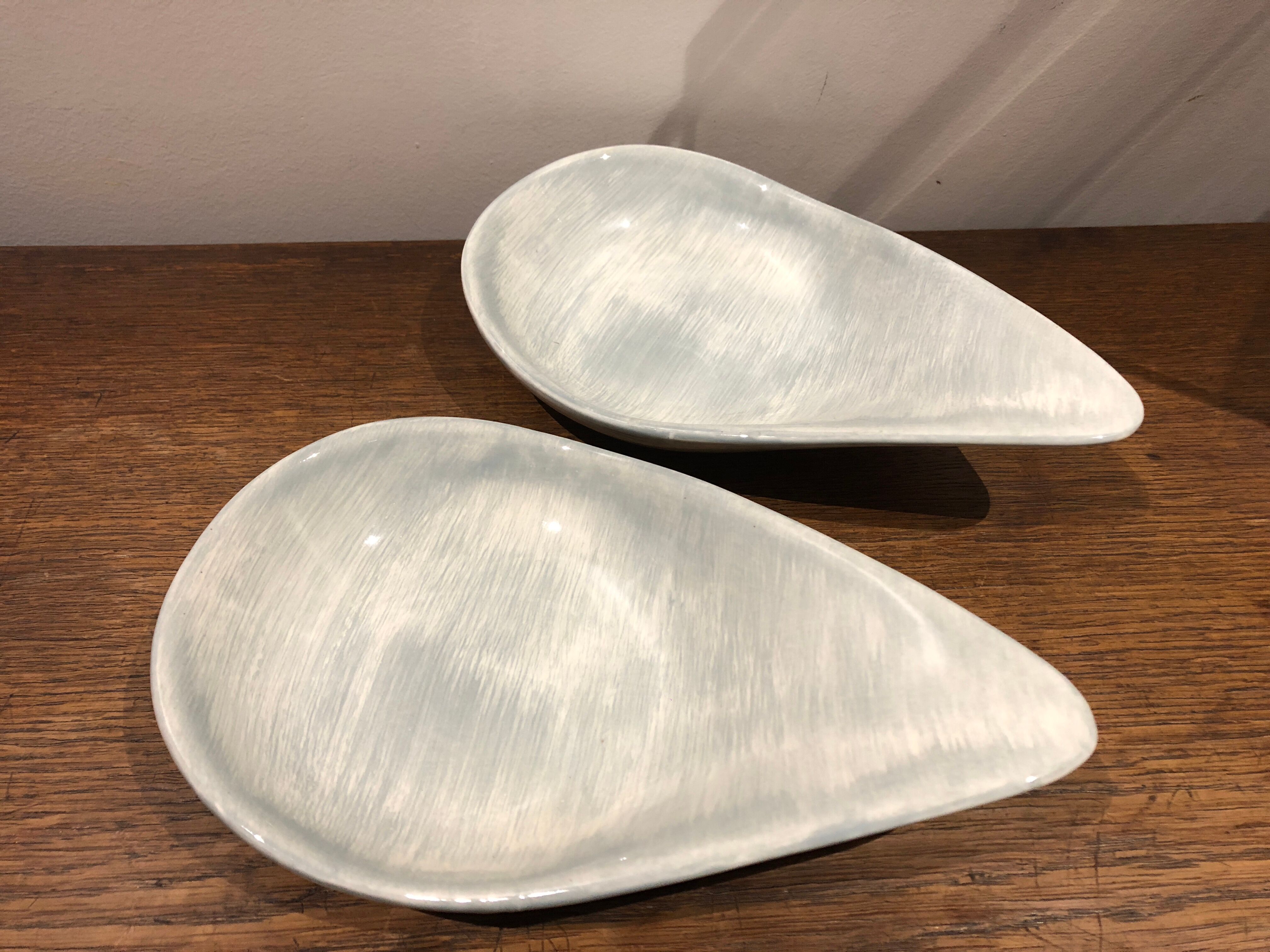 Two cups of the 1950s