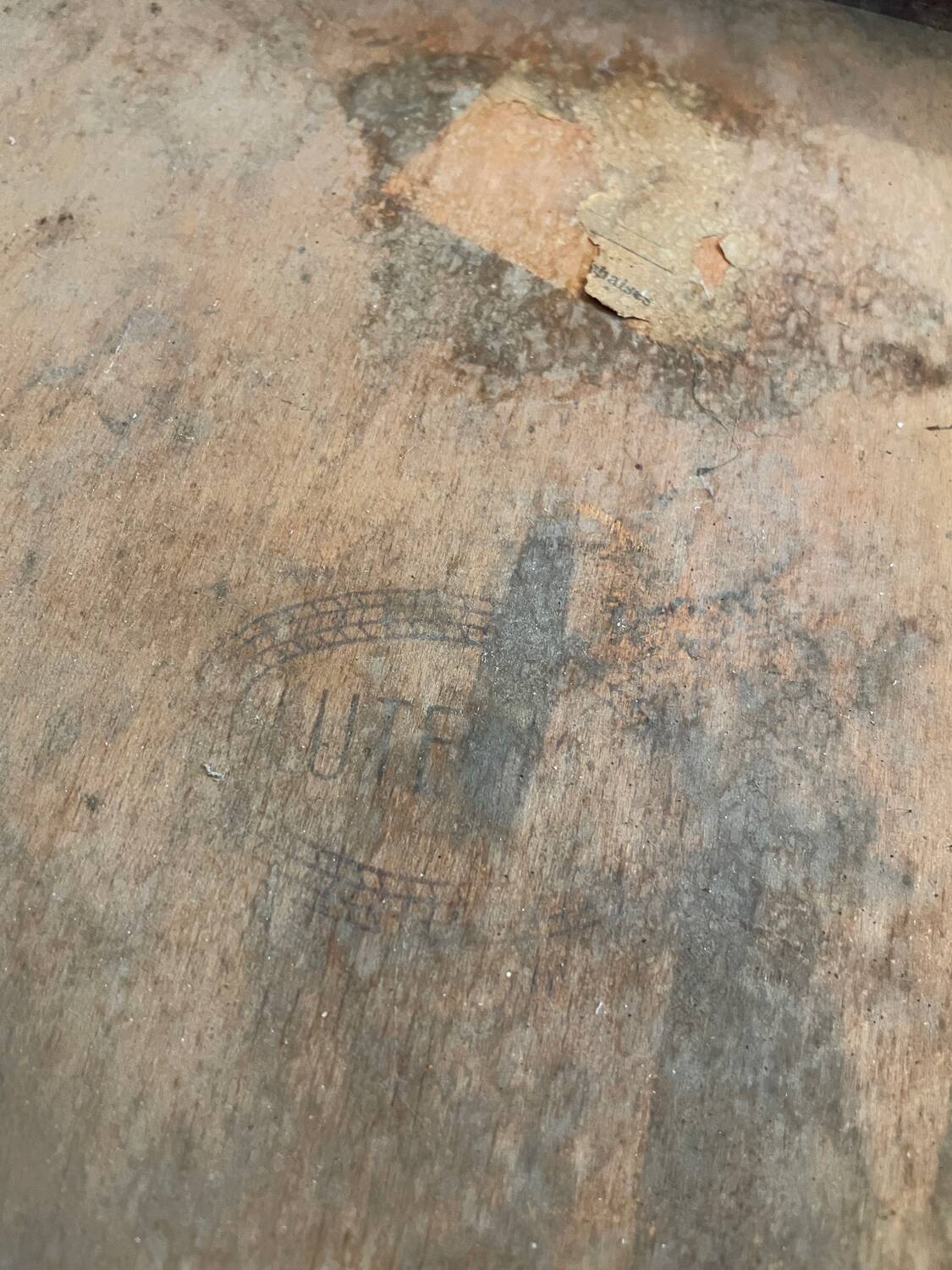 Chaises de bistrot Parisiennes
