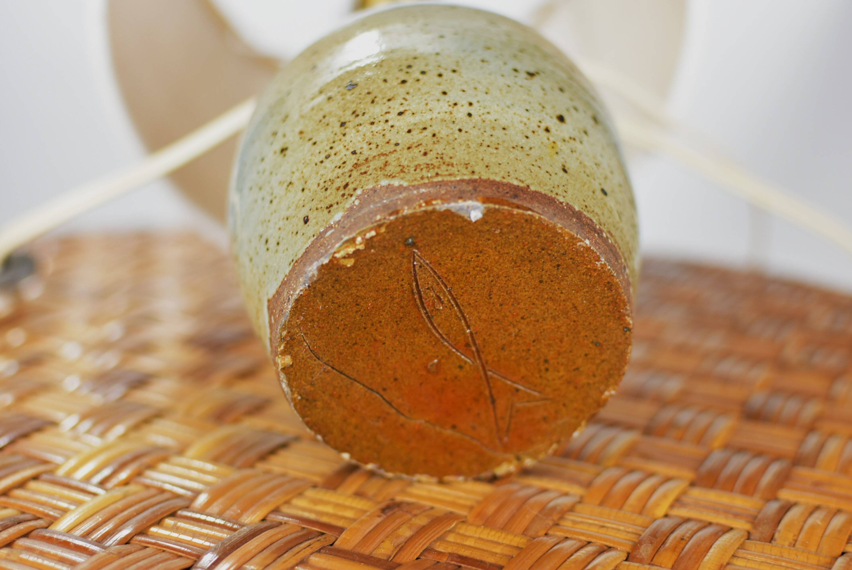 Gray pyrite stoneware lamp