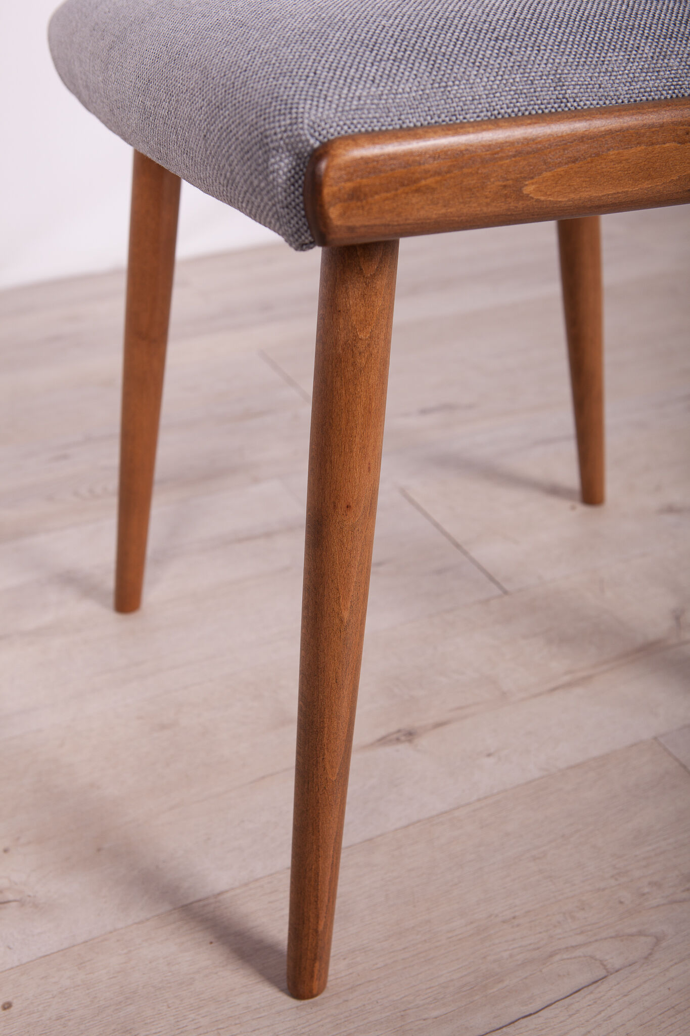 Set of 4 dining chairs by Antonin Suman for Ton, 1960s