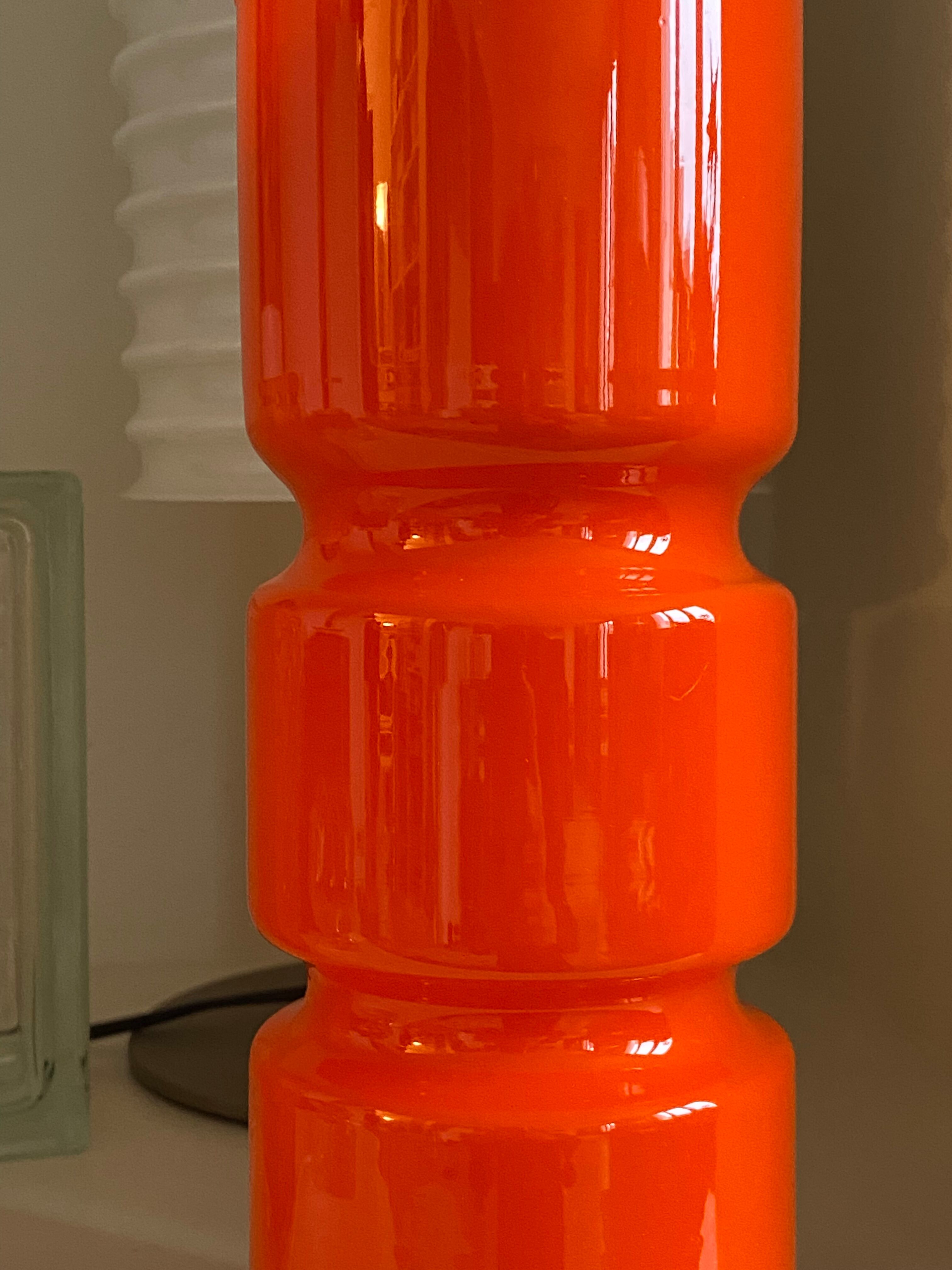 Lampe Fitz en verre orange Habitat vintage