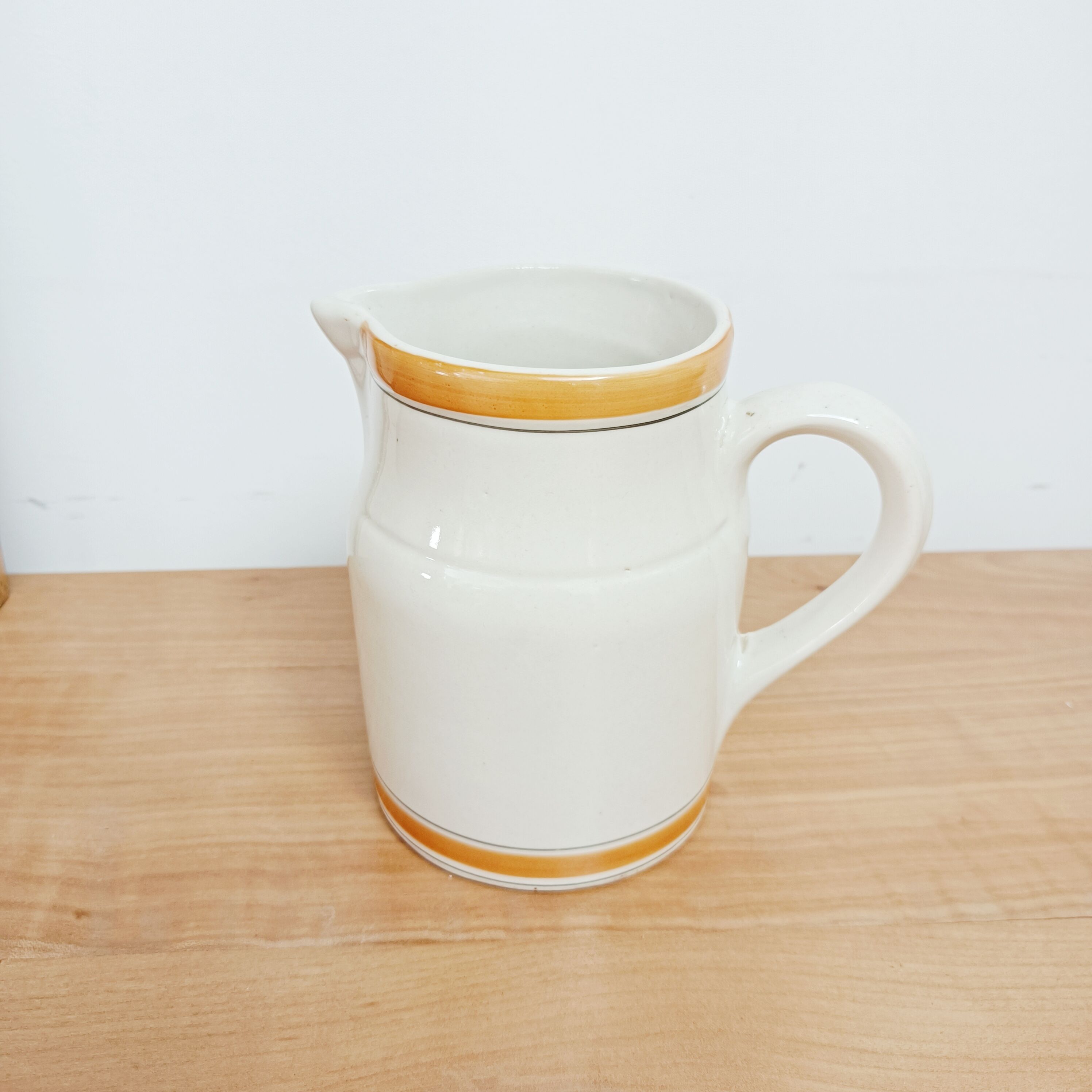 Sandstone pitcher Digoin Grespots
