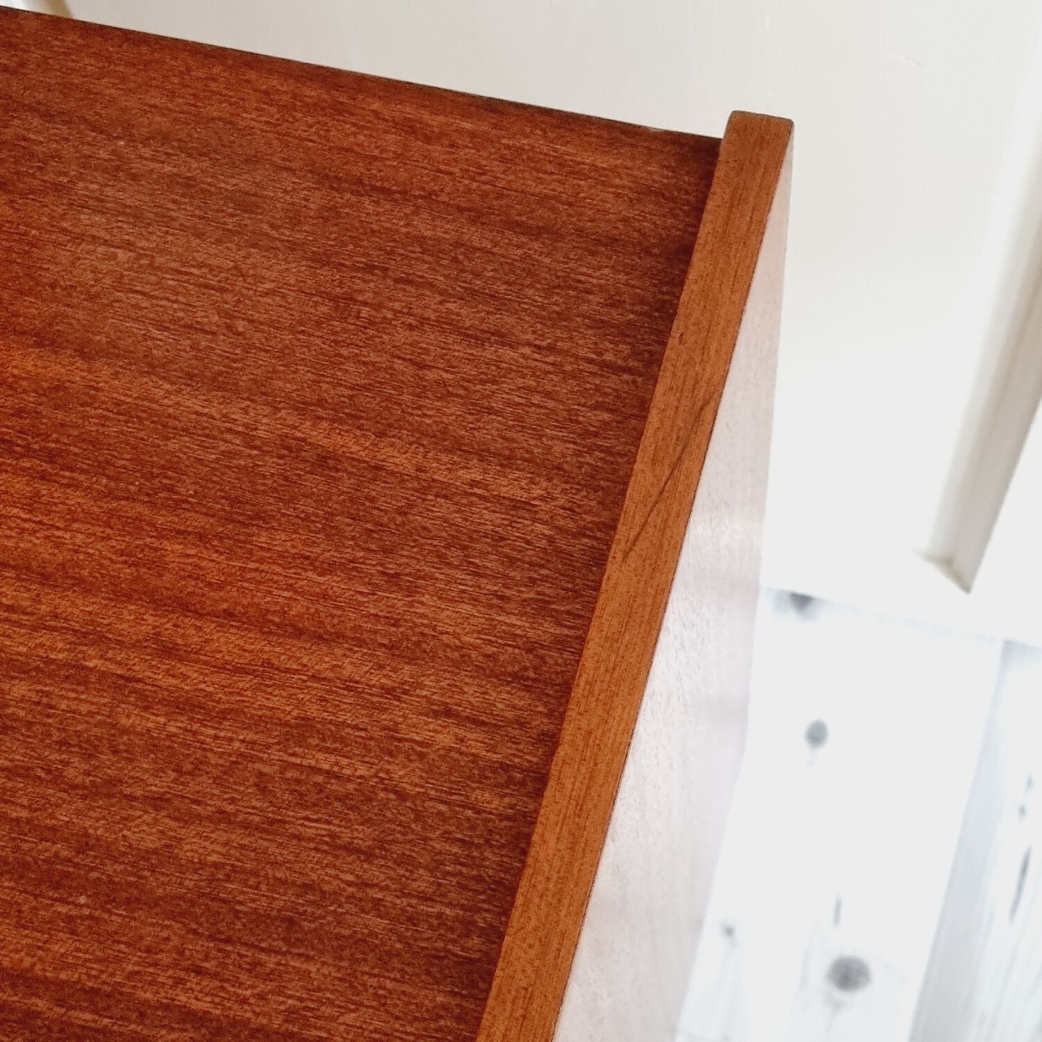 Compass feet dresser