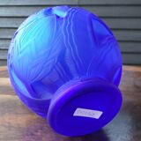 Vase art déco en persglas bleu givré, « Les nénuphars » Pierre D'Avesn