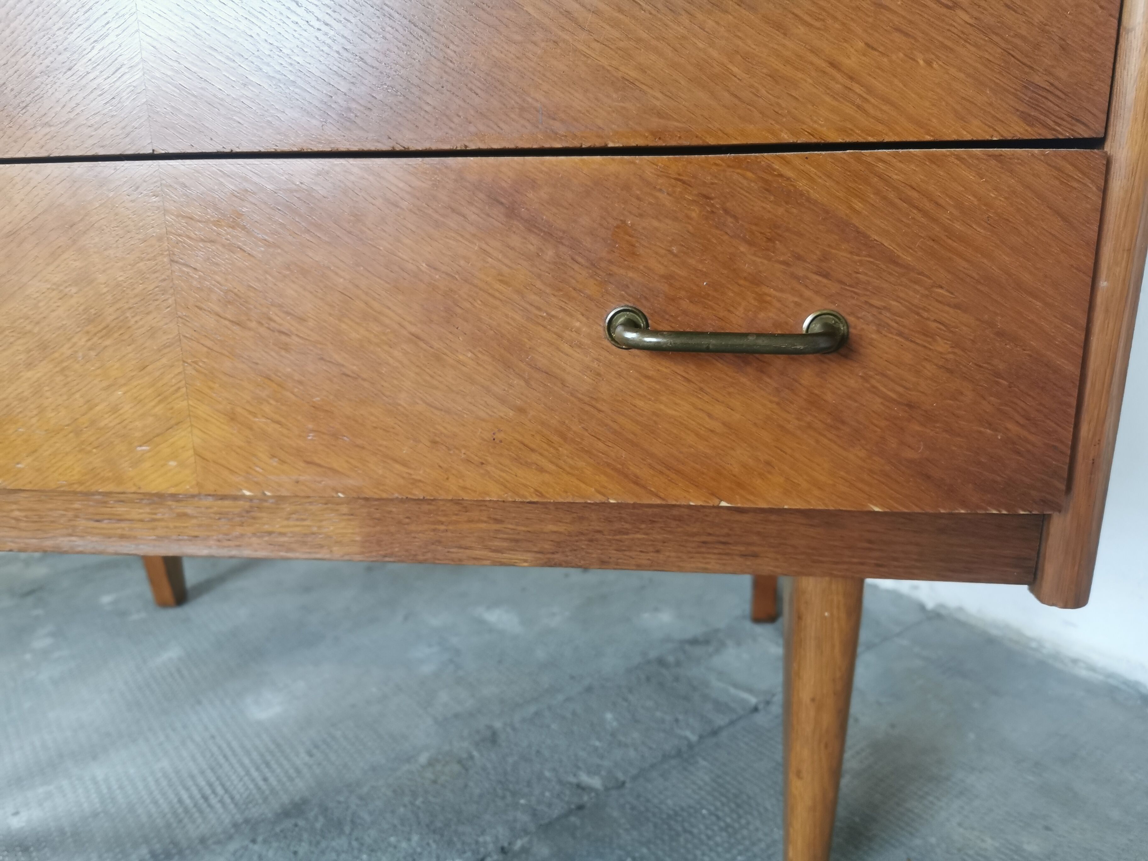 Chest of drawers from the 50s, compass feet