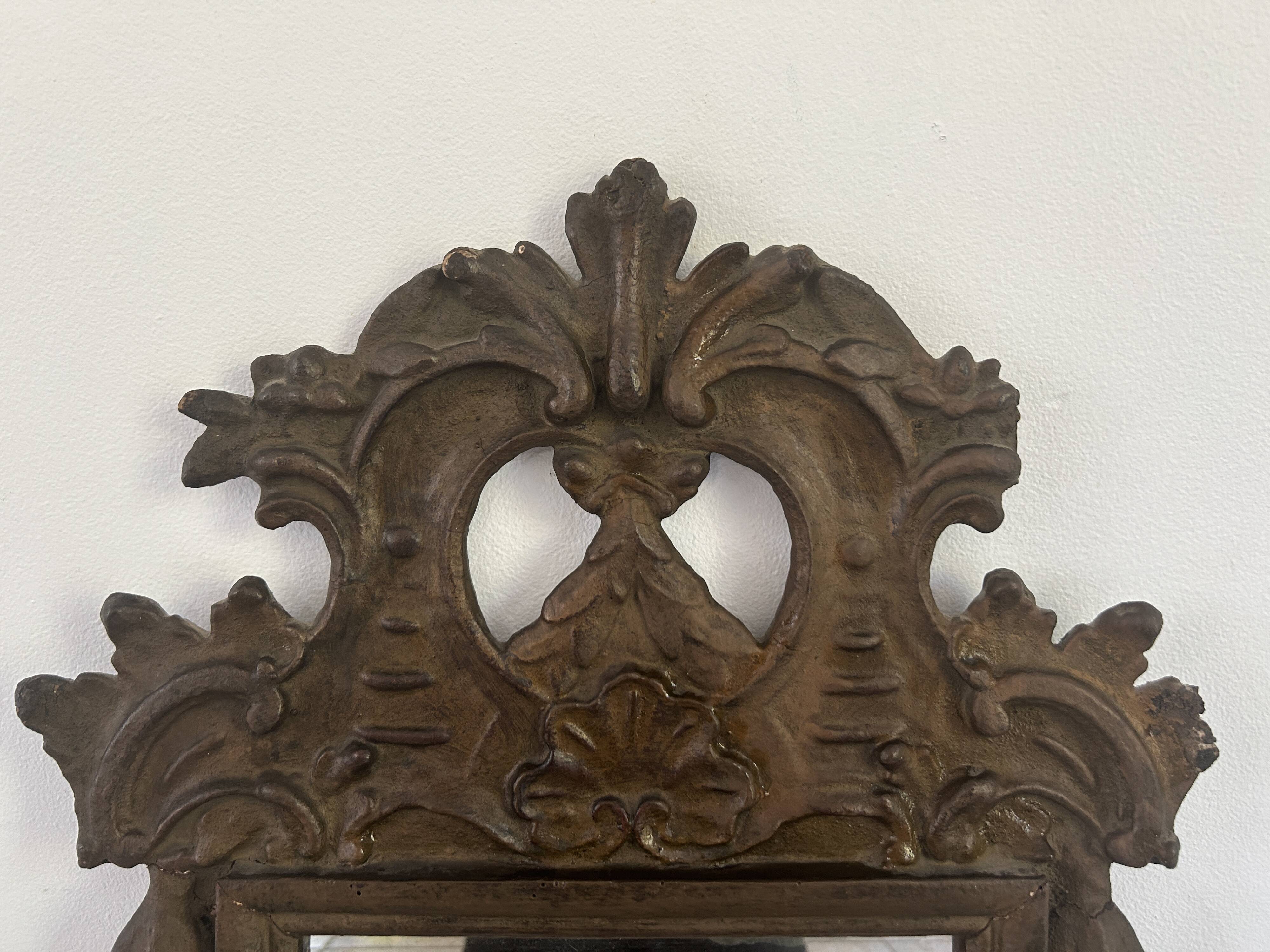Miroir italien en bois du 18ème siècle
