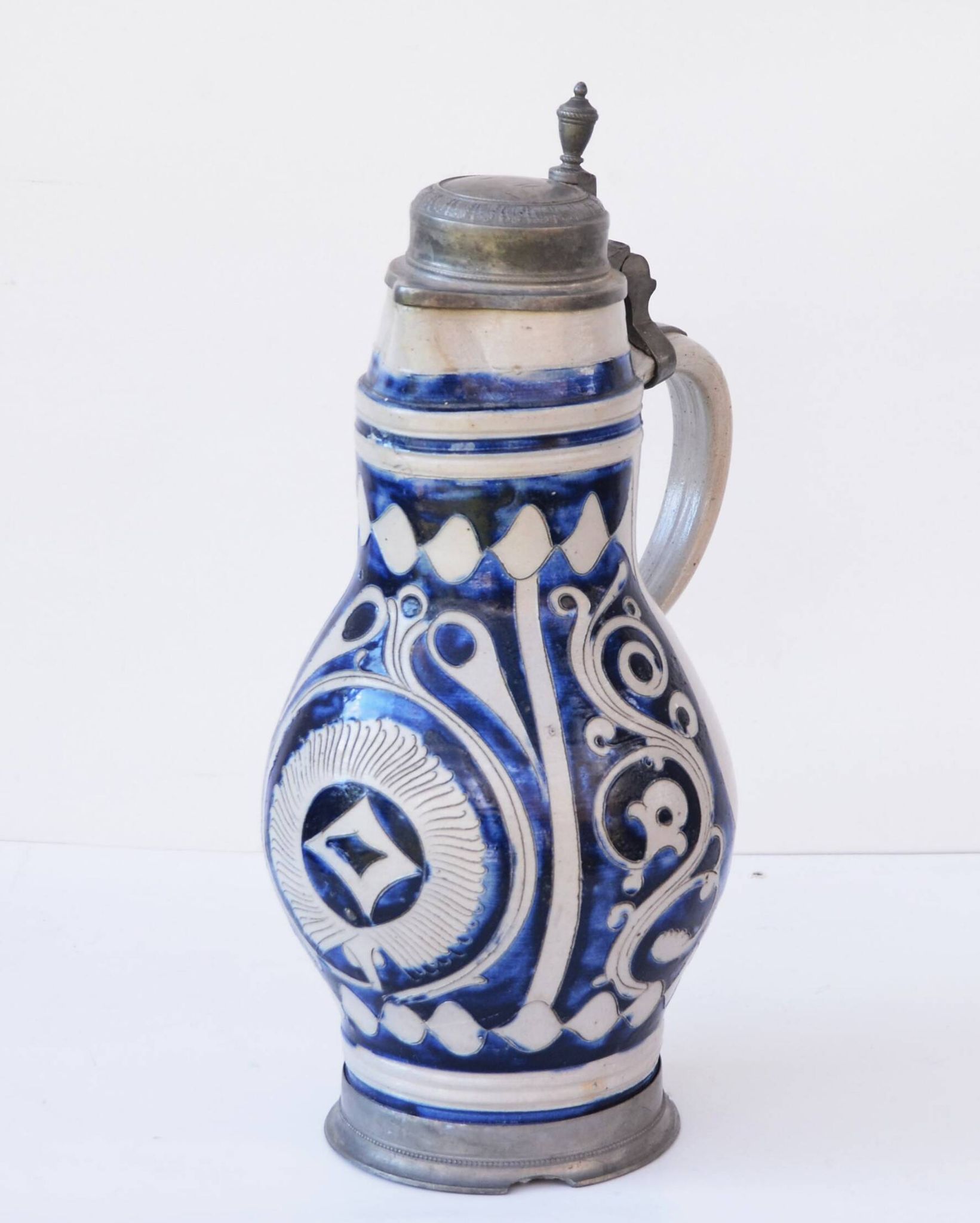 Pichet allemand émaillé Westerwald Biedermeir du XIXe siècle 2,5 L