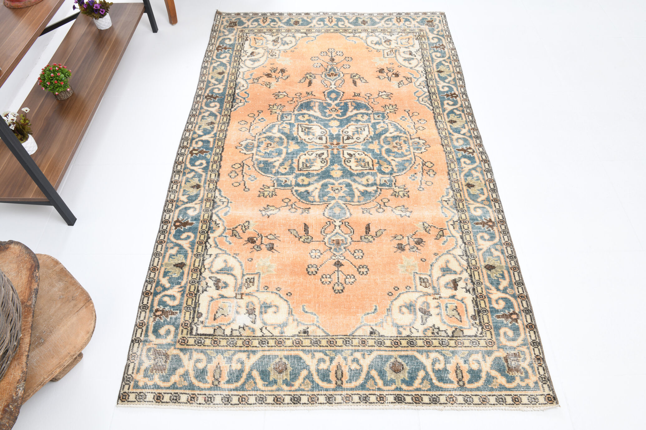 Orange carpet 194x119cm