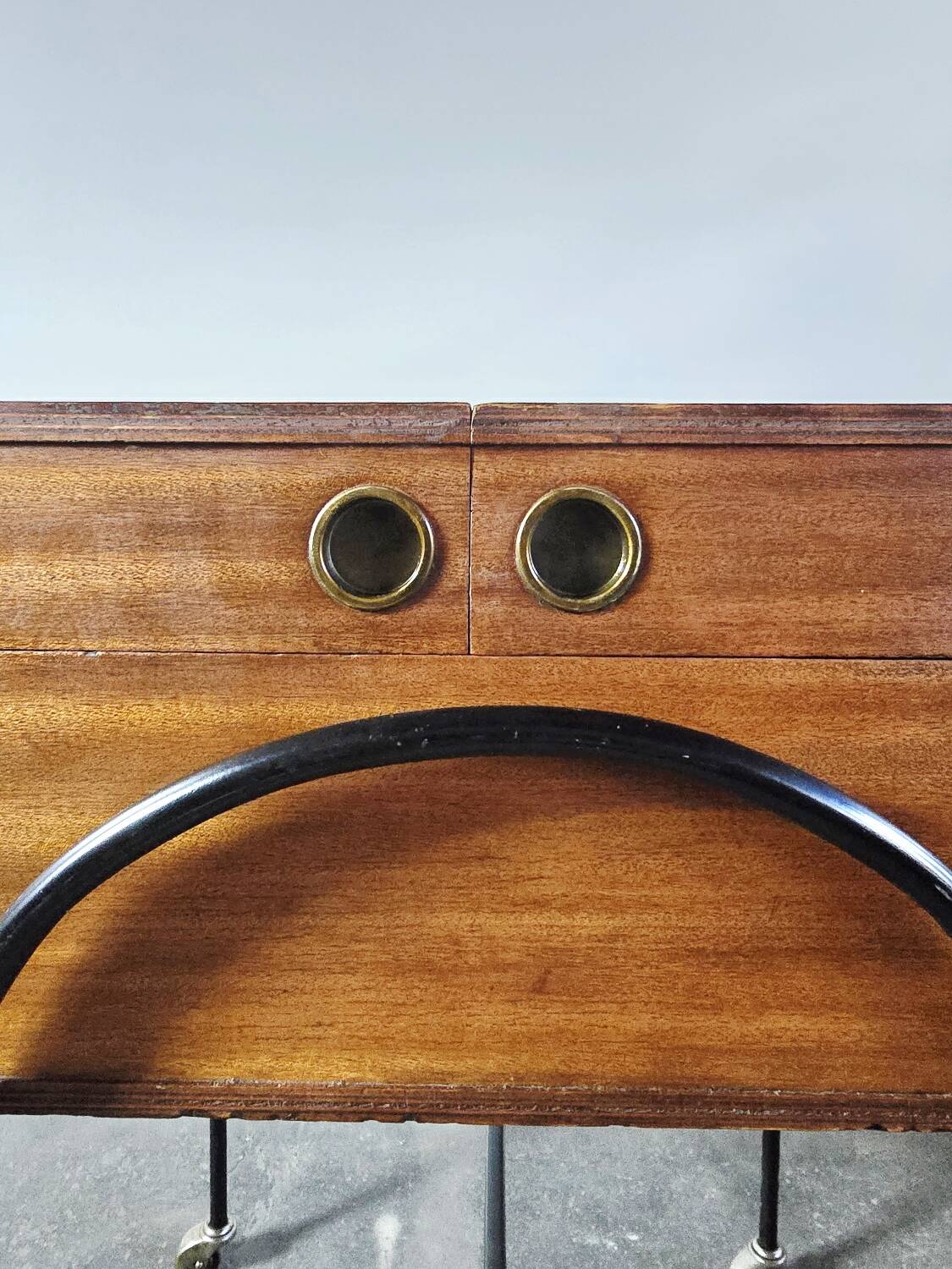 60s Mid-Century Modern Locking Rolling Cabinet / Side Table