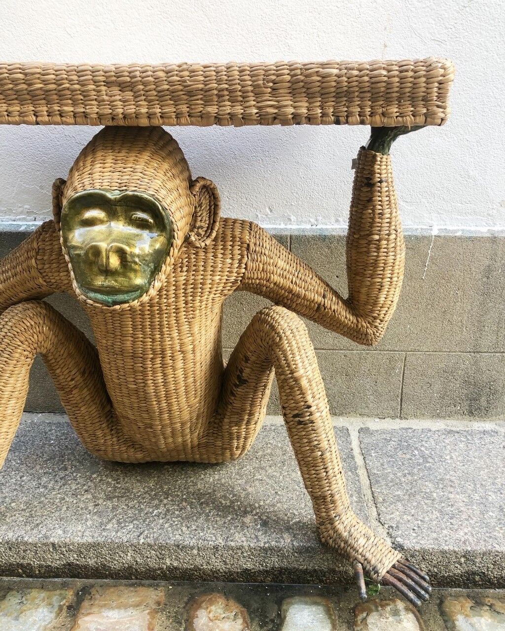 Monkey console by Mario Lopez Torres