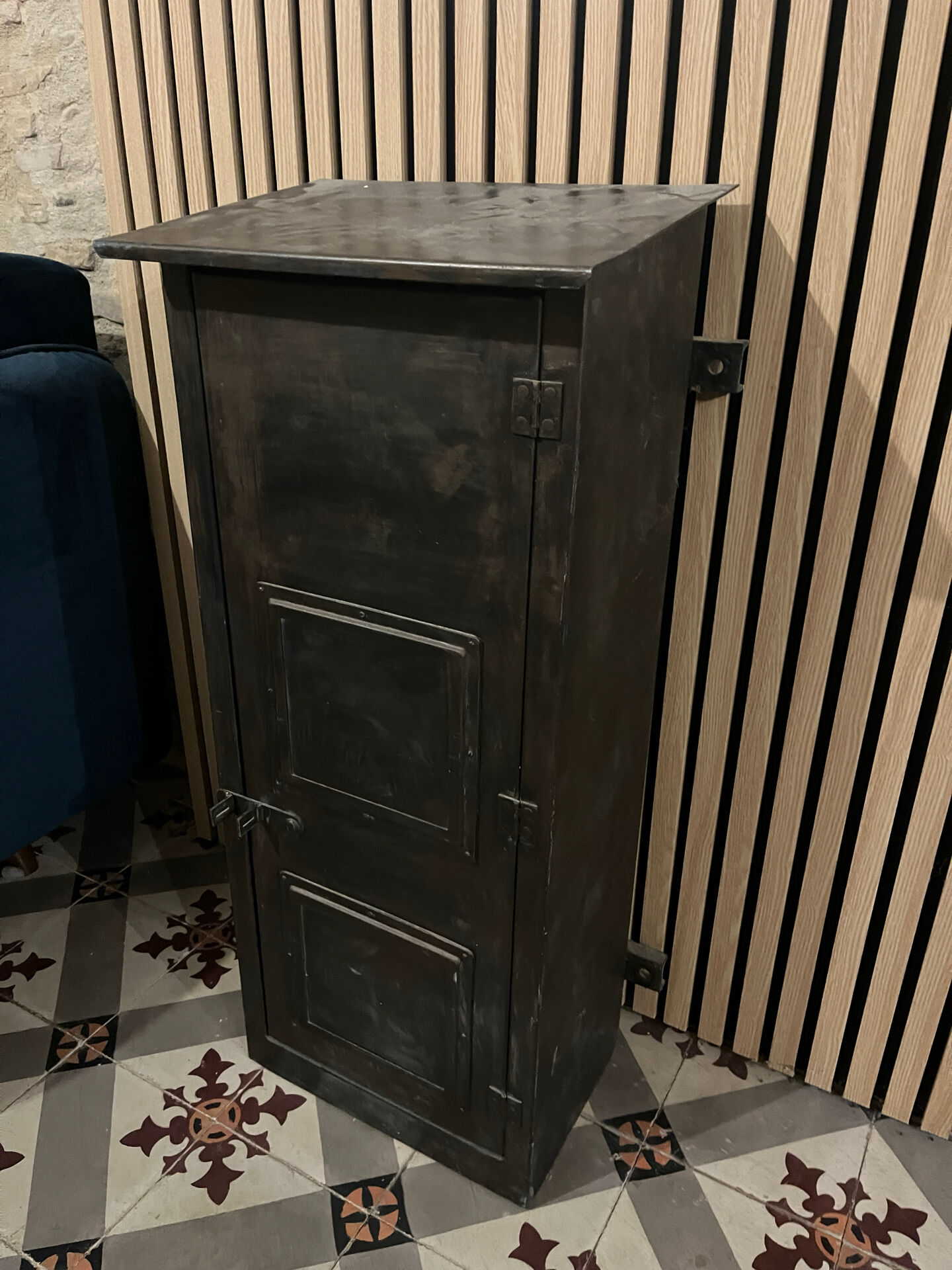 Old industrial metal cabinet – vintage workshop furniture