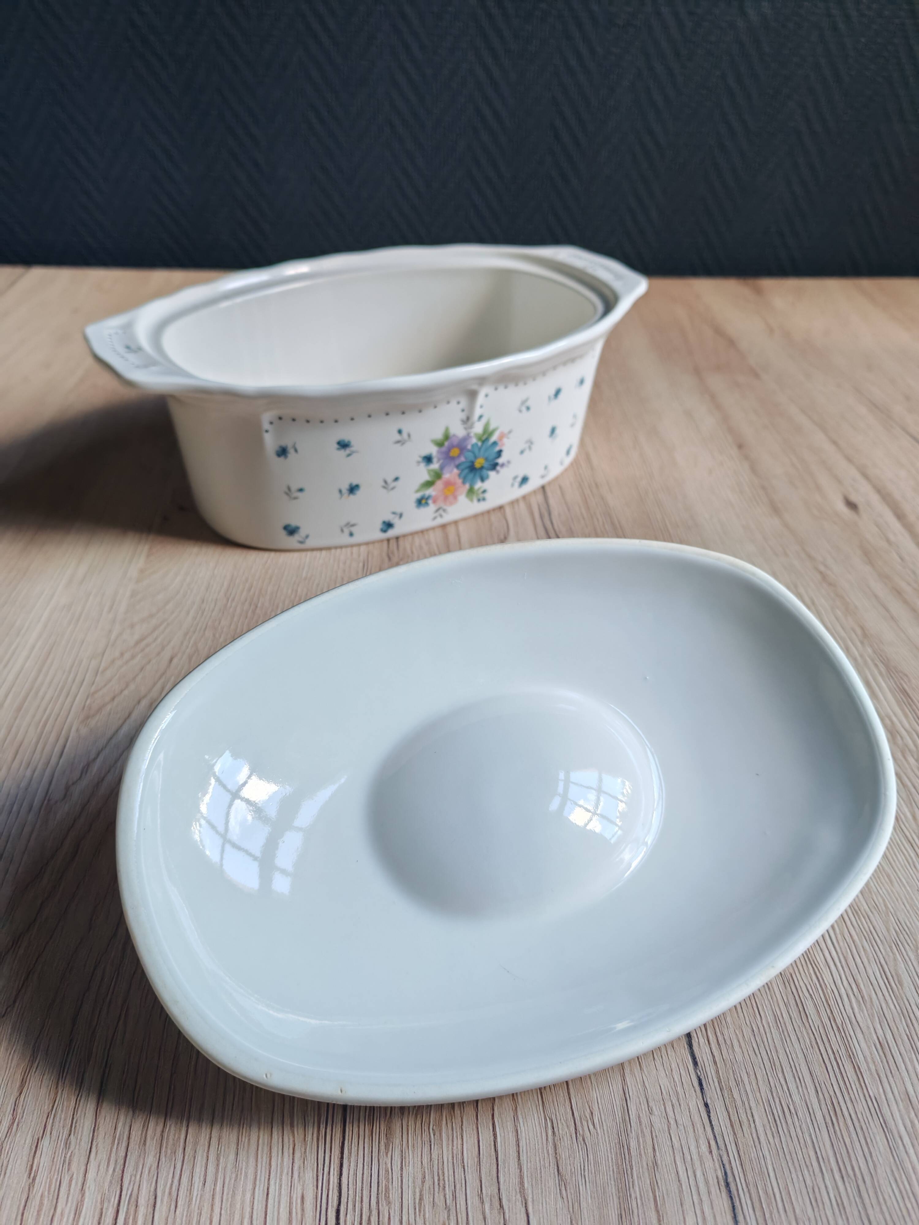 Oval floral stoneware terrine — Provincial Bouquet JMP Marketing Japan