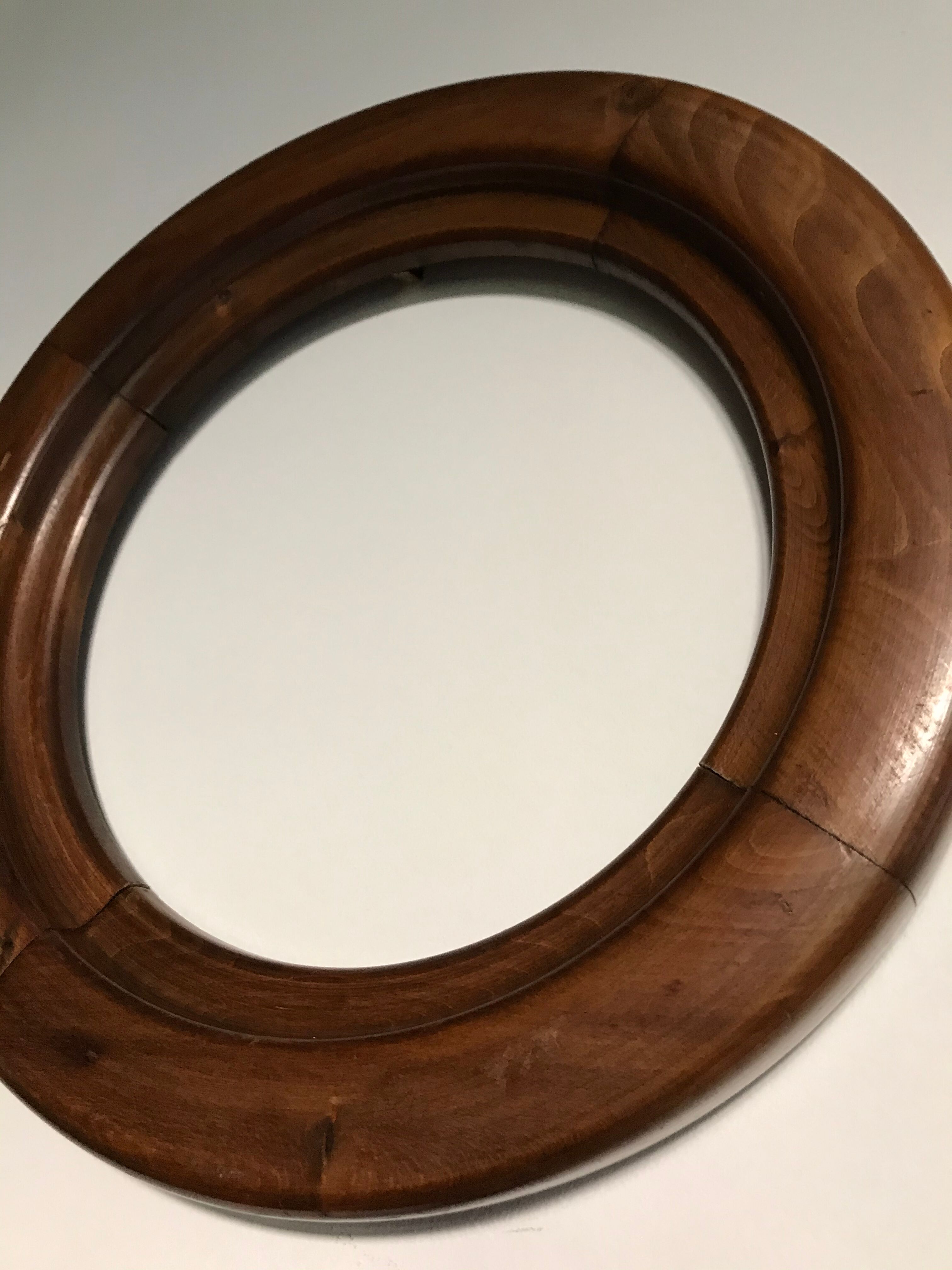 Wooden round frame