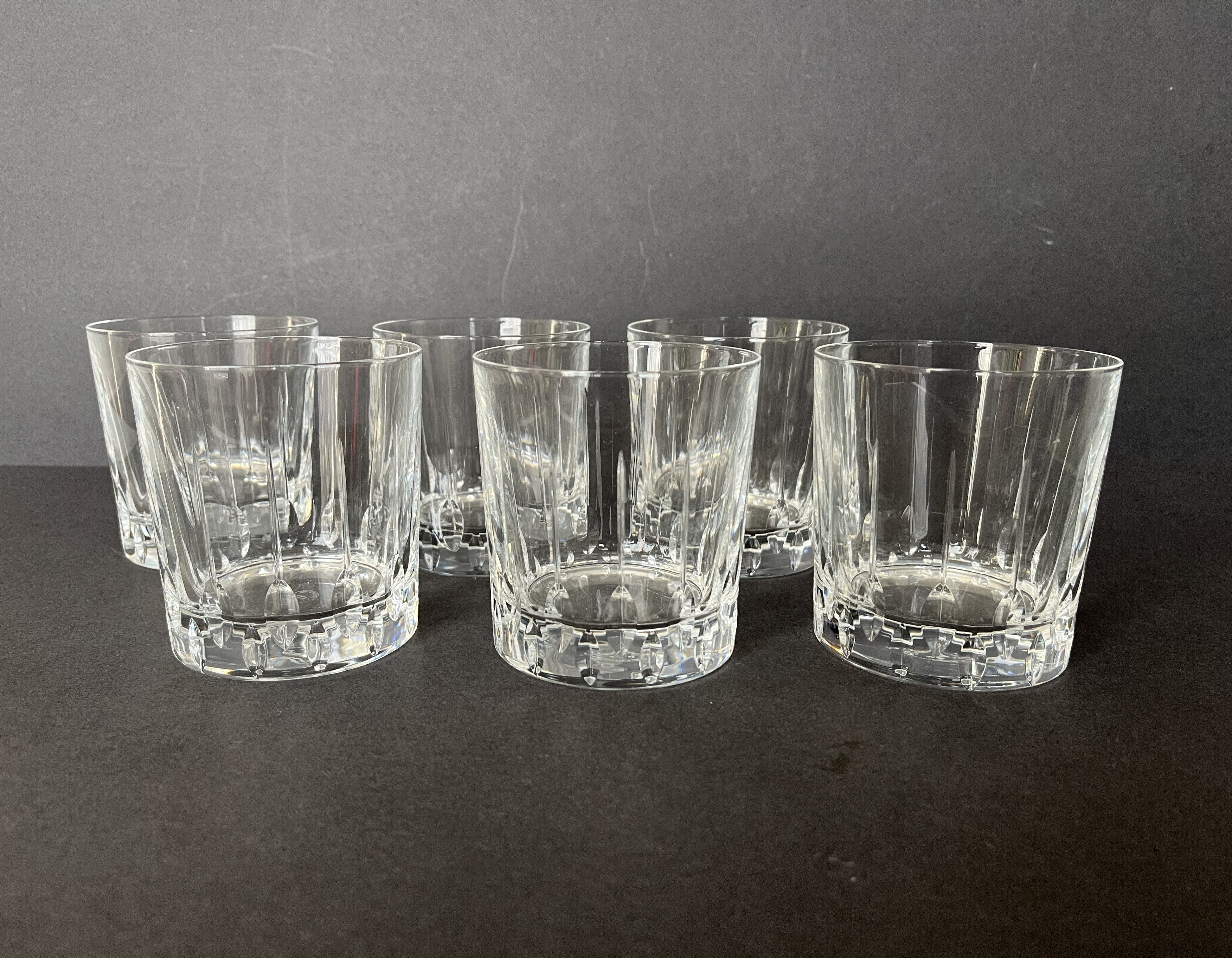 Ensemble de six verres à whisky en cristal