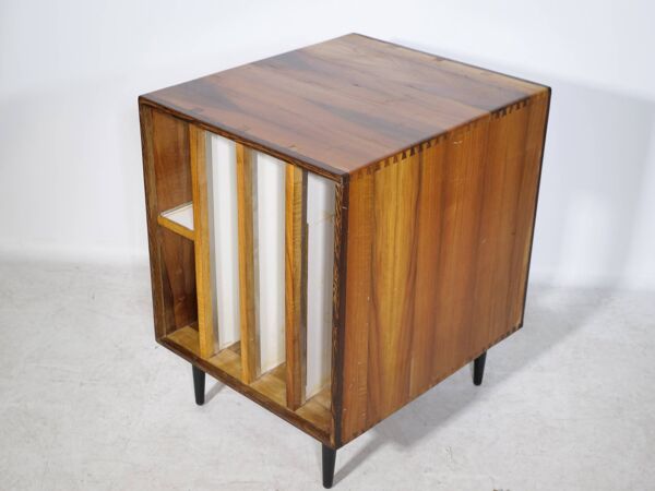 Meuble à disques vinyles en merisier massif, pièce unique, années 1960