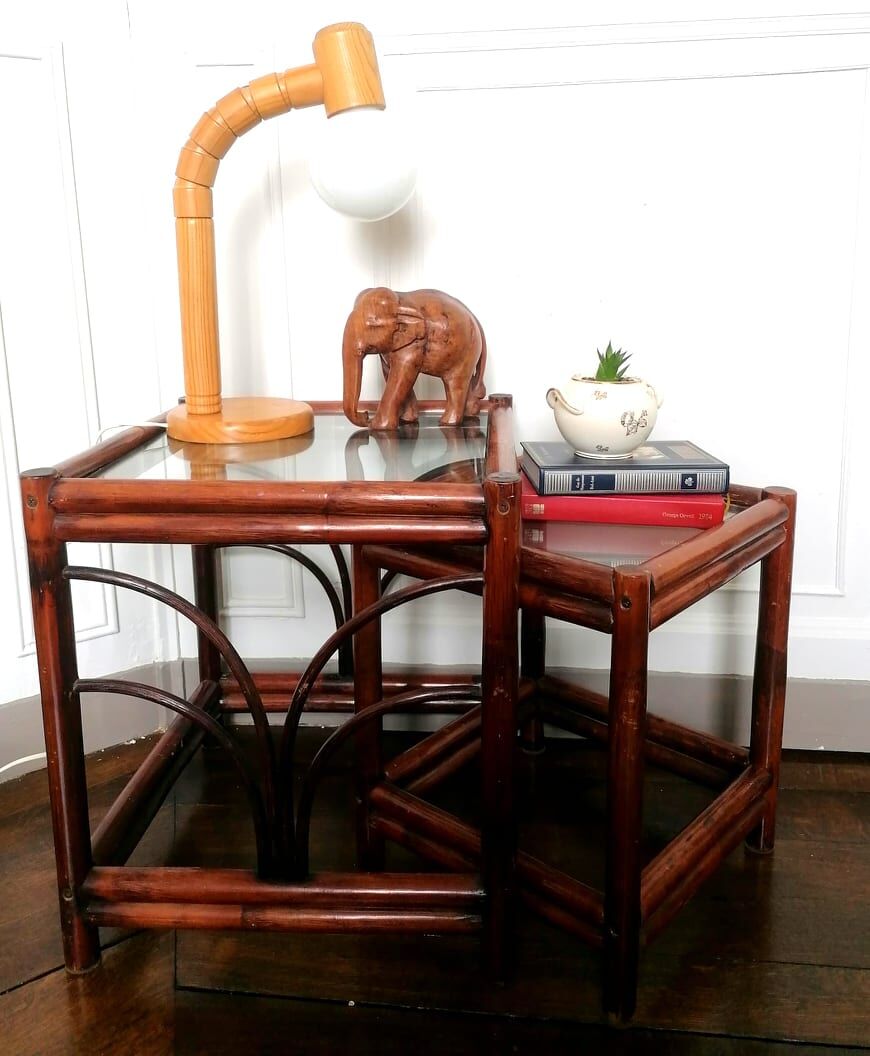 Tables gigogne en rotin vers 1950 de style art déco