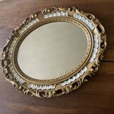 Miroir ovale résine dorée kitsch des années 70