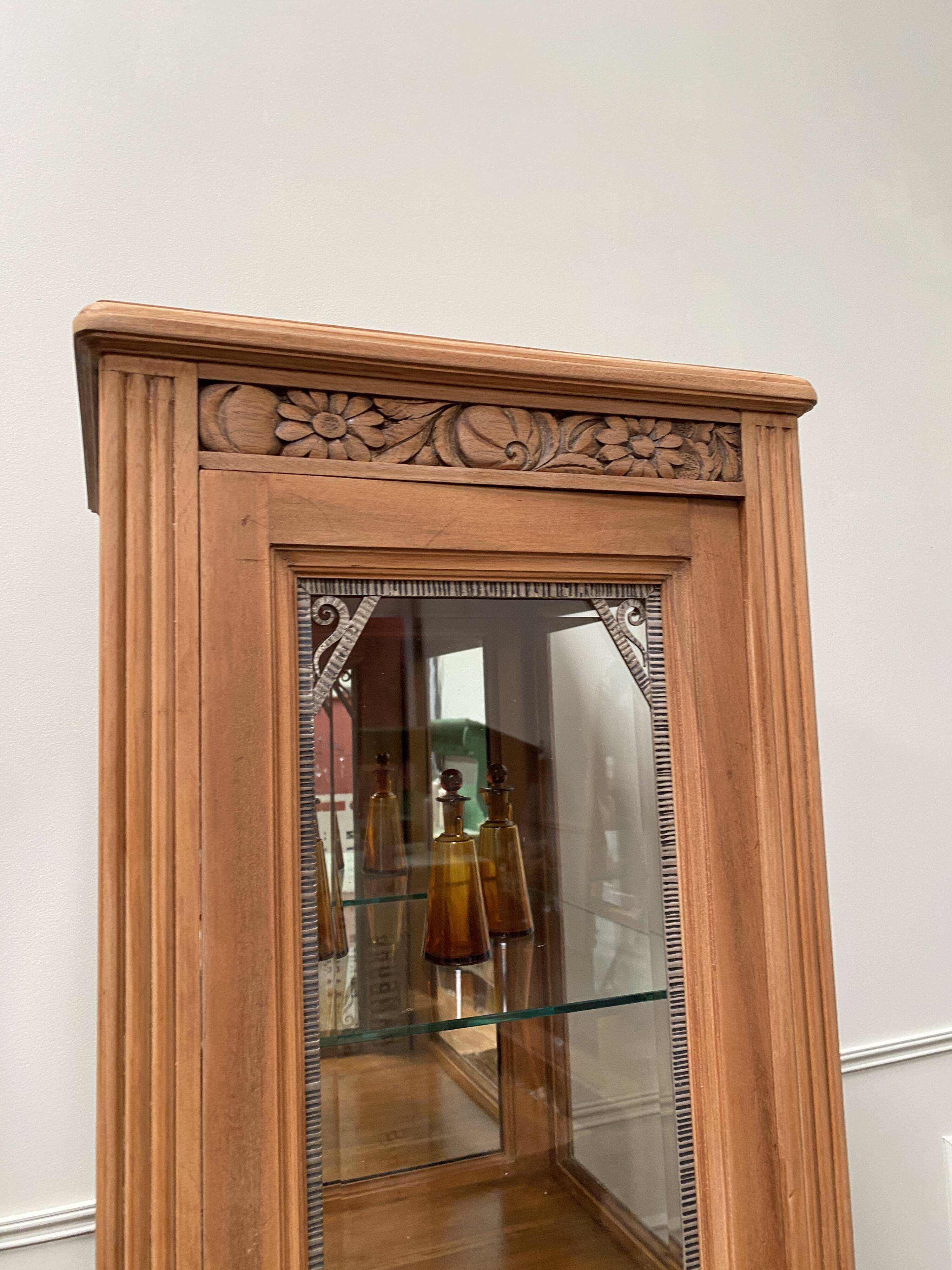 Vitrines colonne Art Déco