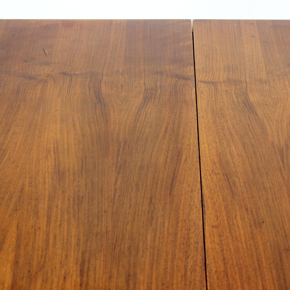 Table à manger extensible carrée par Cesky Nabytek, Tchécoslovaquie années 1960