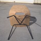 Paire de chaises par Pierre Guariche