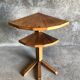 Guéridon d'angle en bois clair vintage