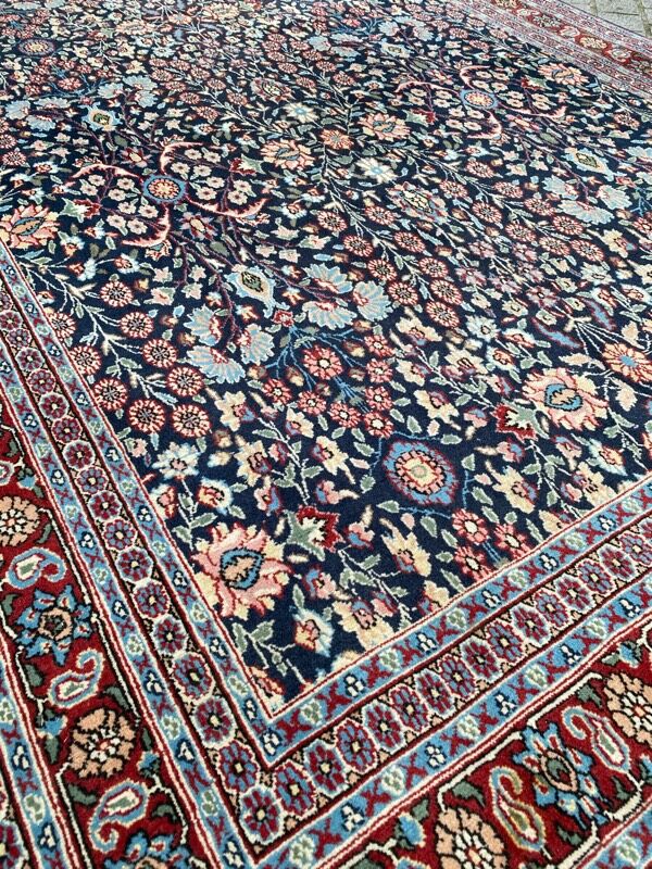 Turkish carpet Hereke 168x268 cm
