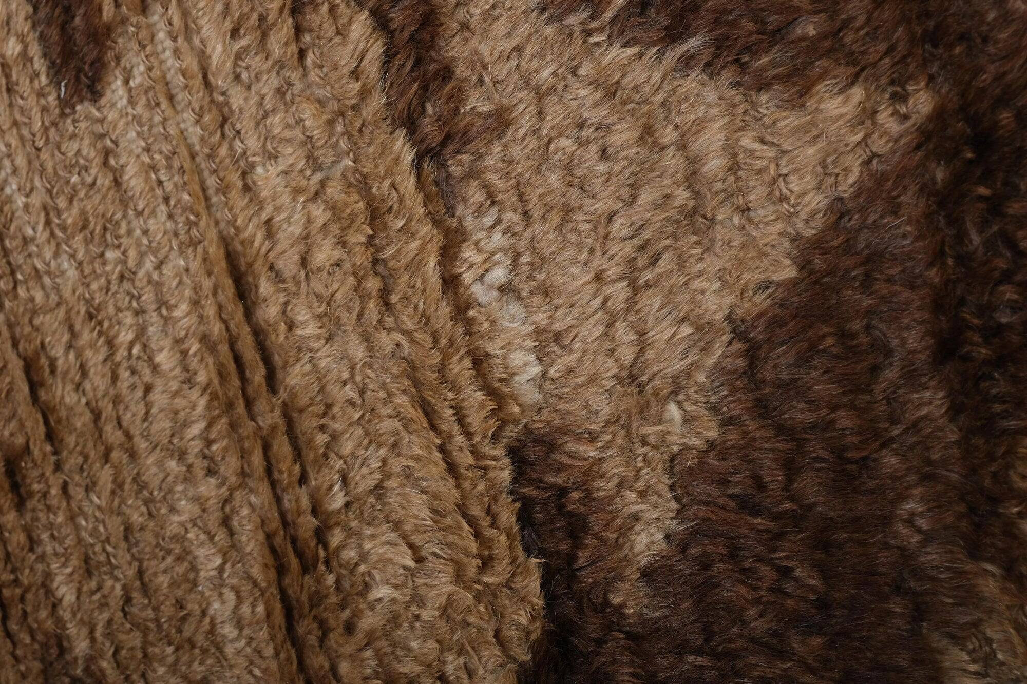 Vintage handmade Turkish rug 72x142 cm