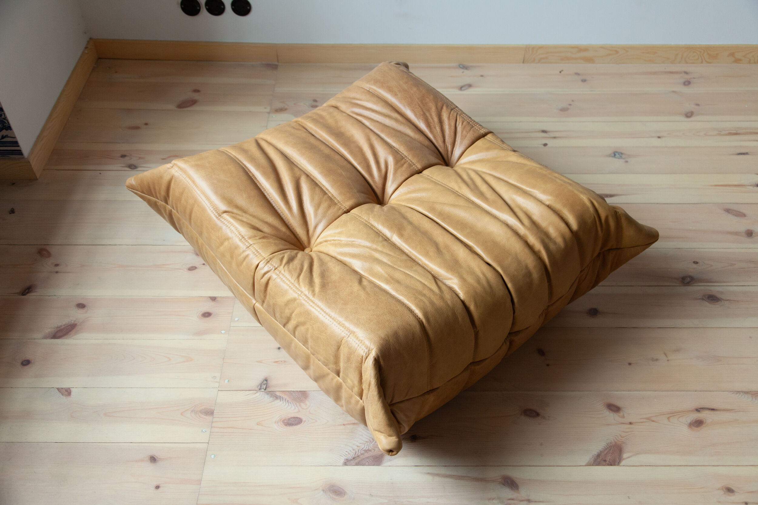 Ottoman Togo in camel leather  designed by Michel Ducaroy 1973
