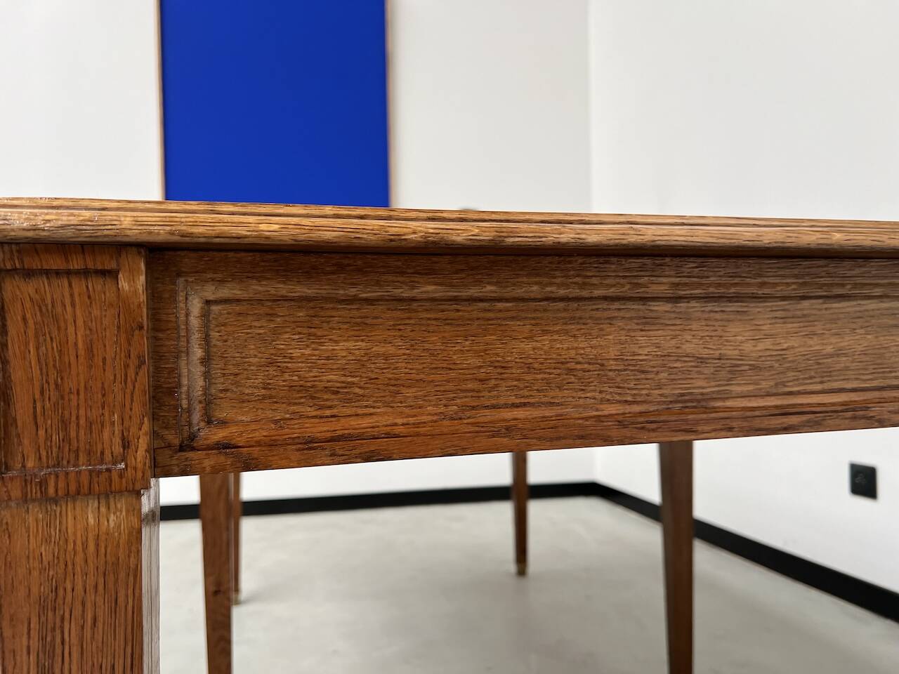 Small old oak farm table with 6 legs