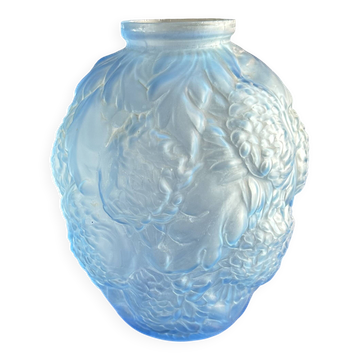 Large Art Deco round vase in frosted blue glass - 1930