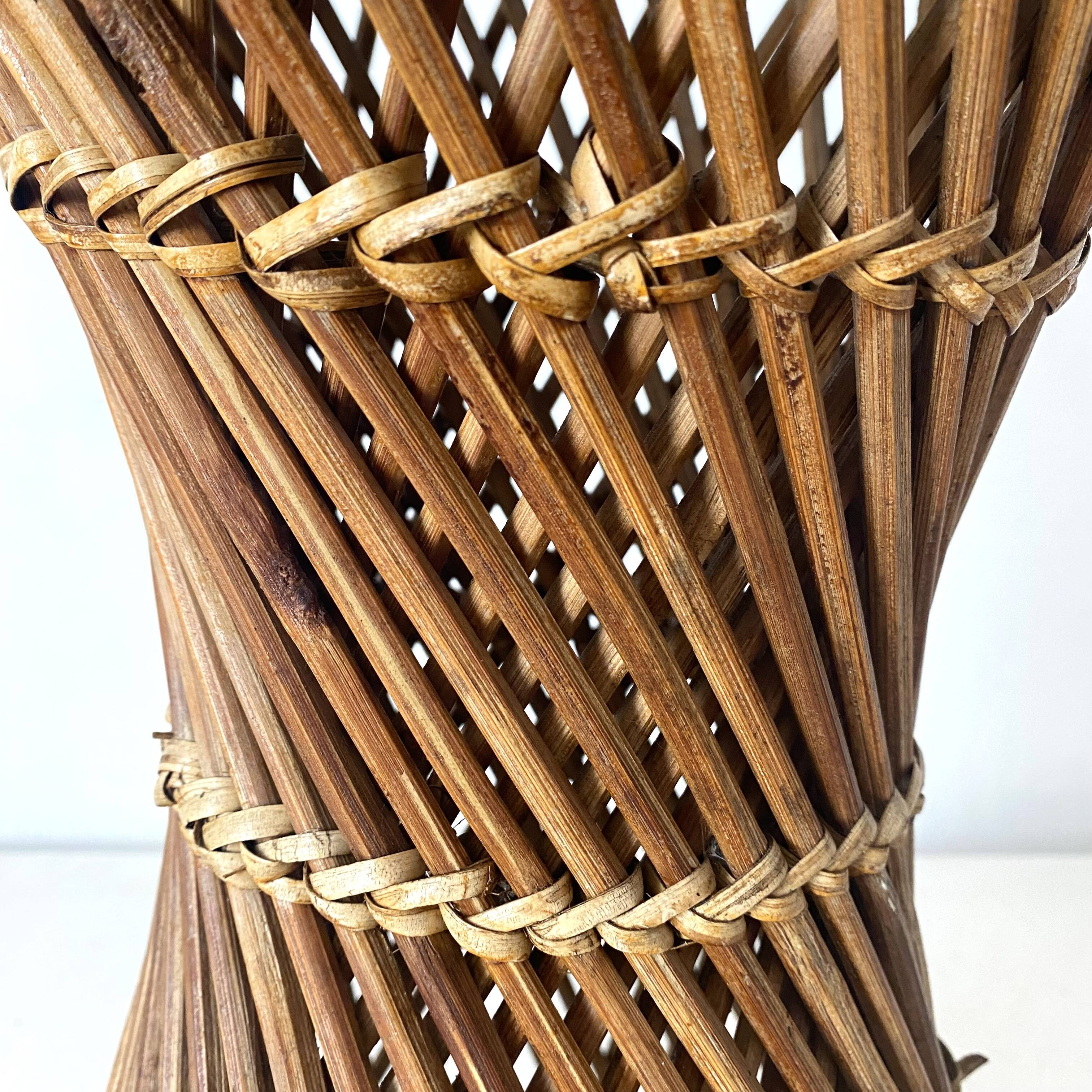 Tabouret en rotin et cannage forme tabouret Tam tam