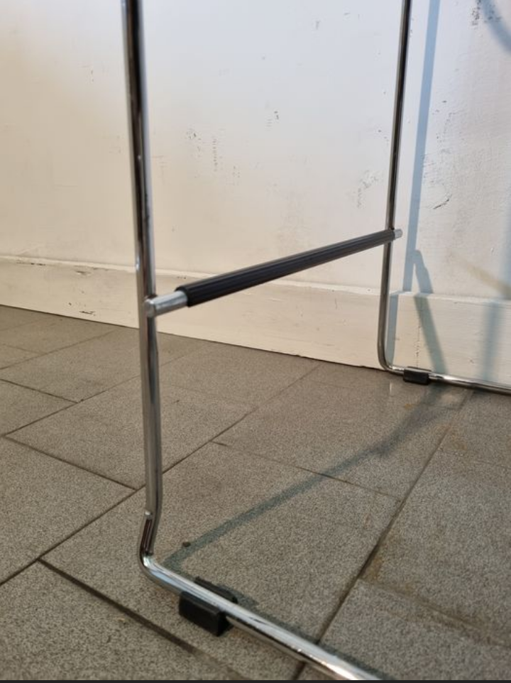 High stools Spaghetti dark gray design Giandomenico Belloti , edit by Alias