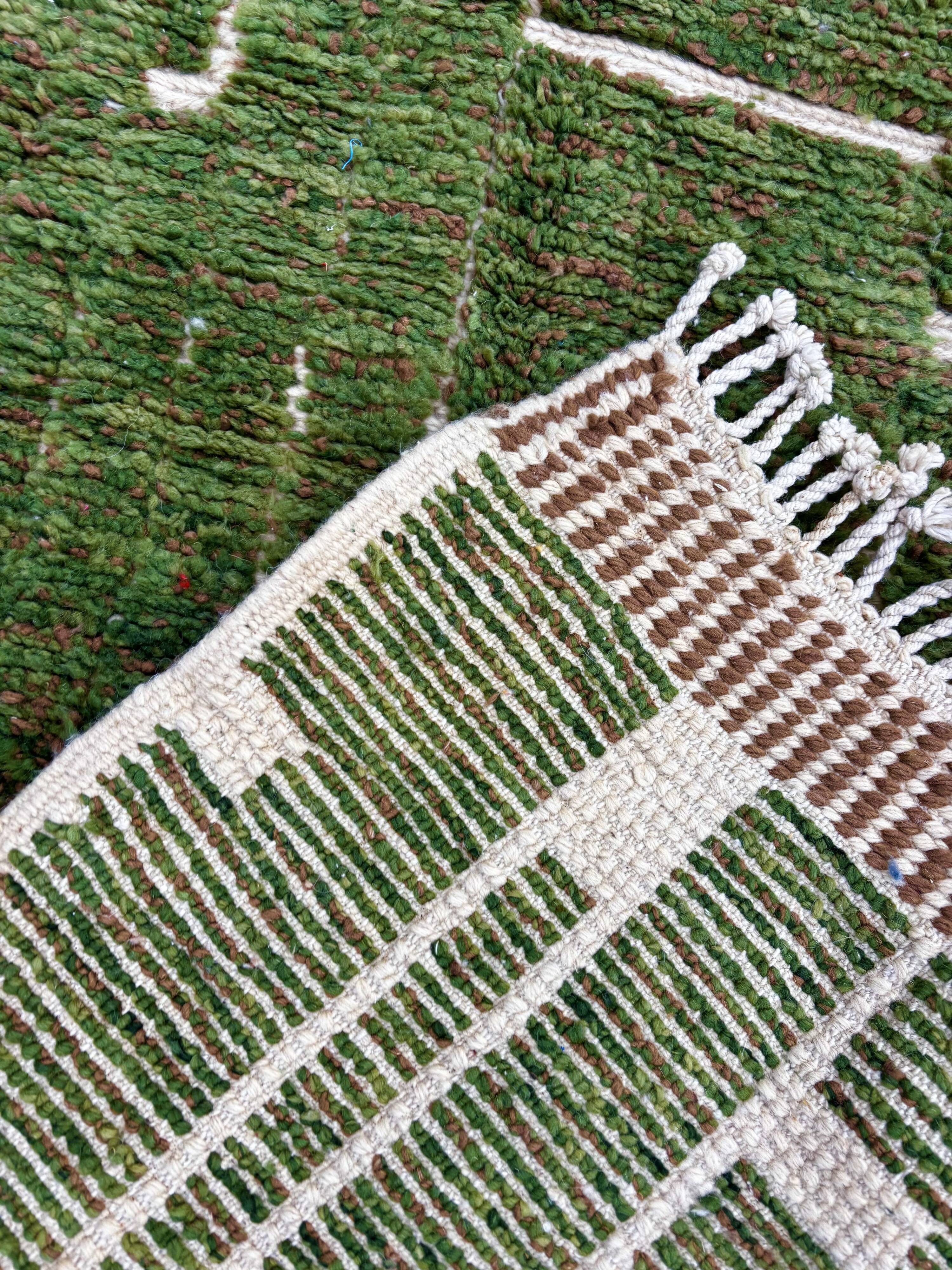 Tapis berbère marocain vert en laine – Tapis couloir artisanal design 80x37