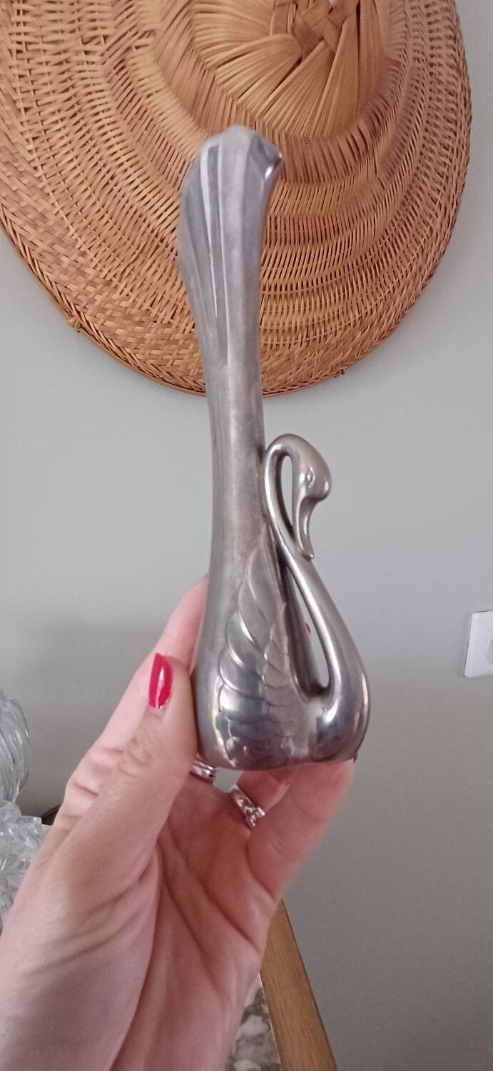 Swan single-flower vase