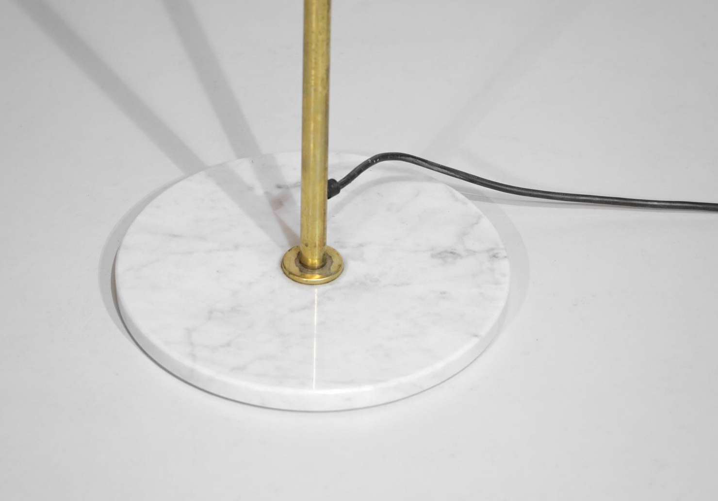 Green diabolo floor lamp