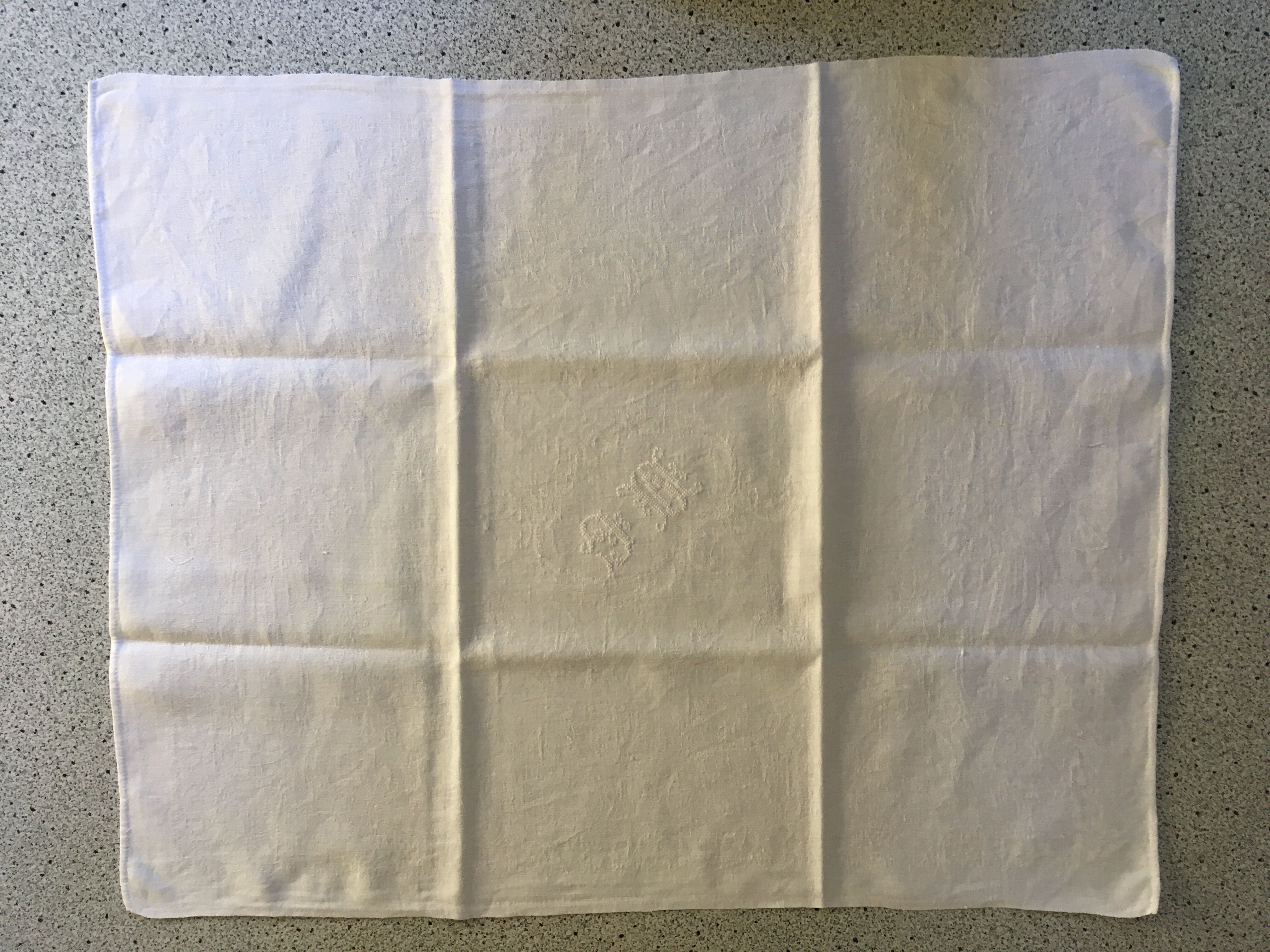 Set of 5 MG monogram napkins