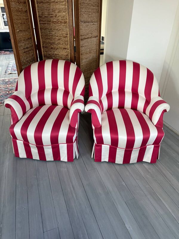 Paire de fauteuil crapaud style rococo